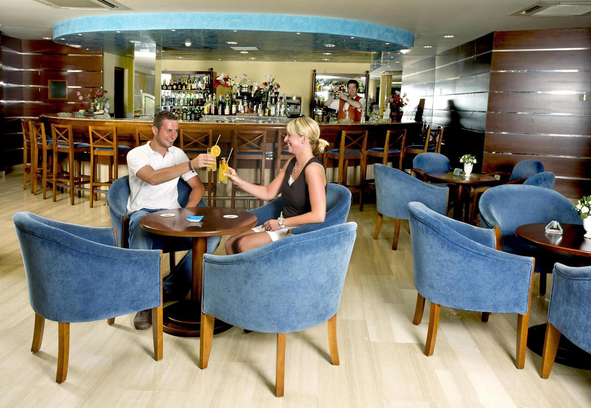 Y Paguera Hotel apartamentowy 4*